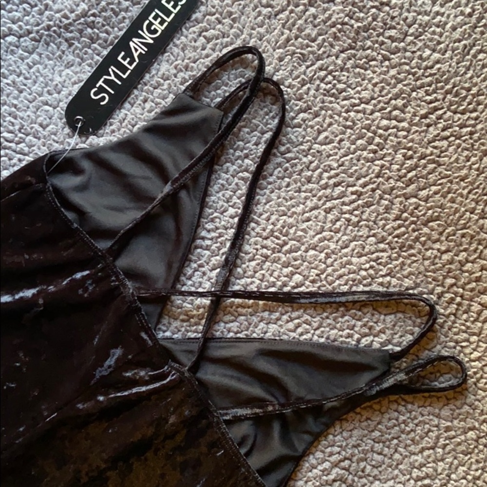 Velvet bodysuit - Picture 2 of 3